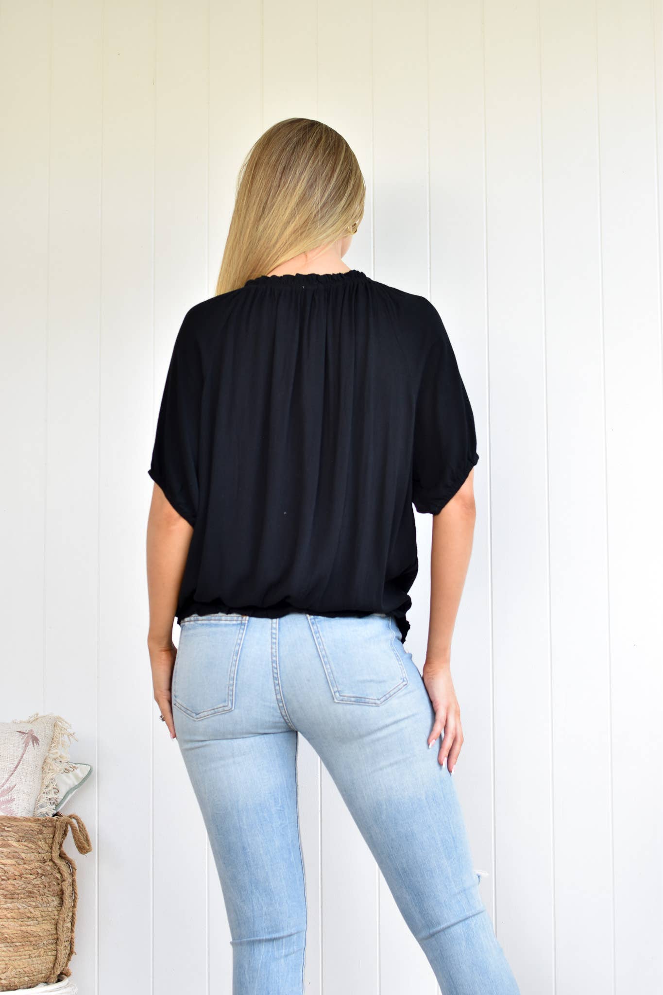 BLACK TOP
