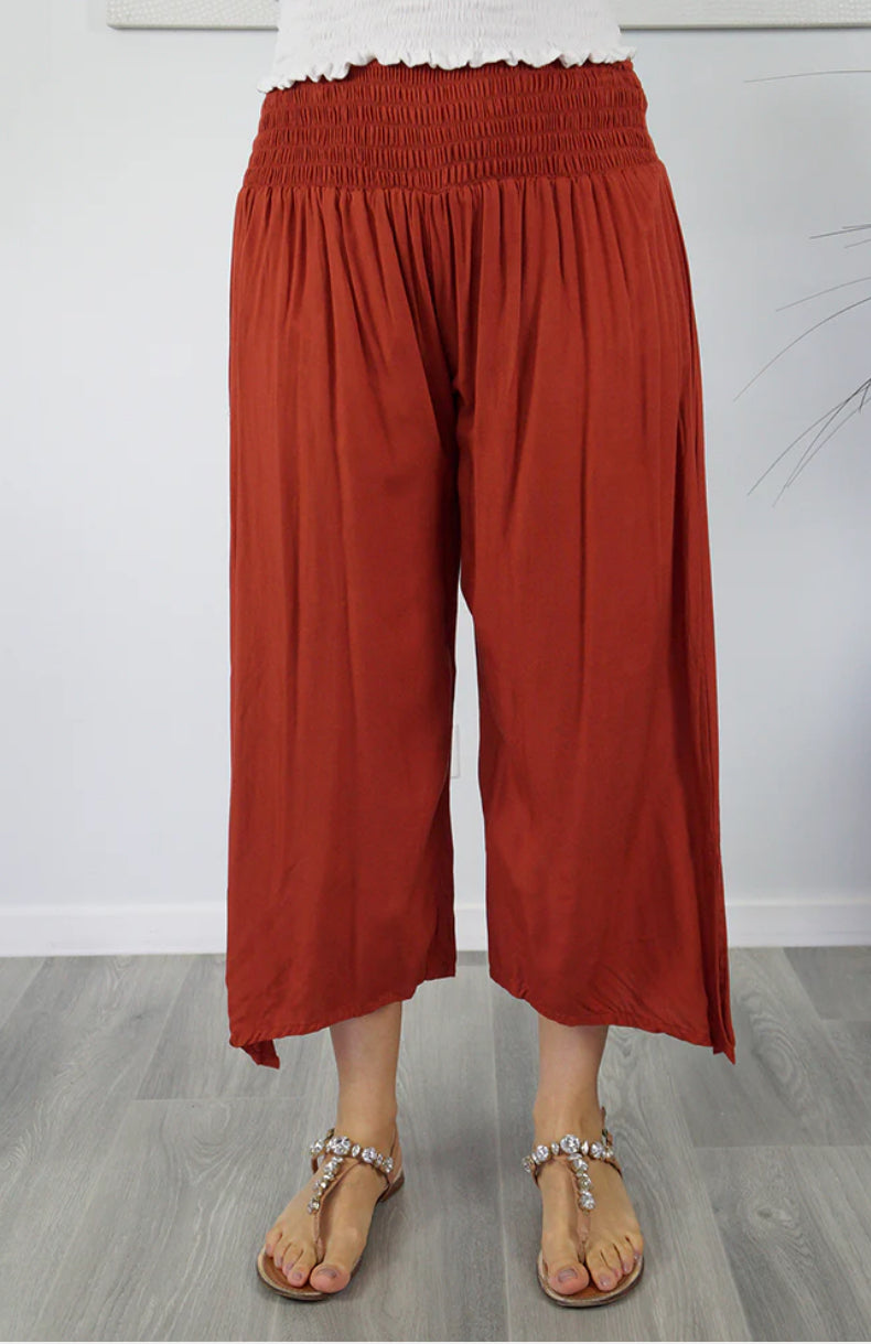 3/4 Bazaar Pants Free Size