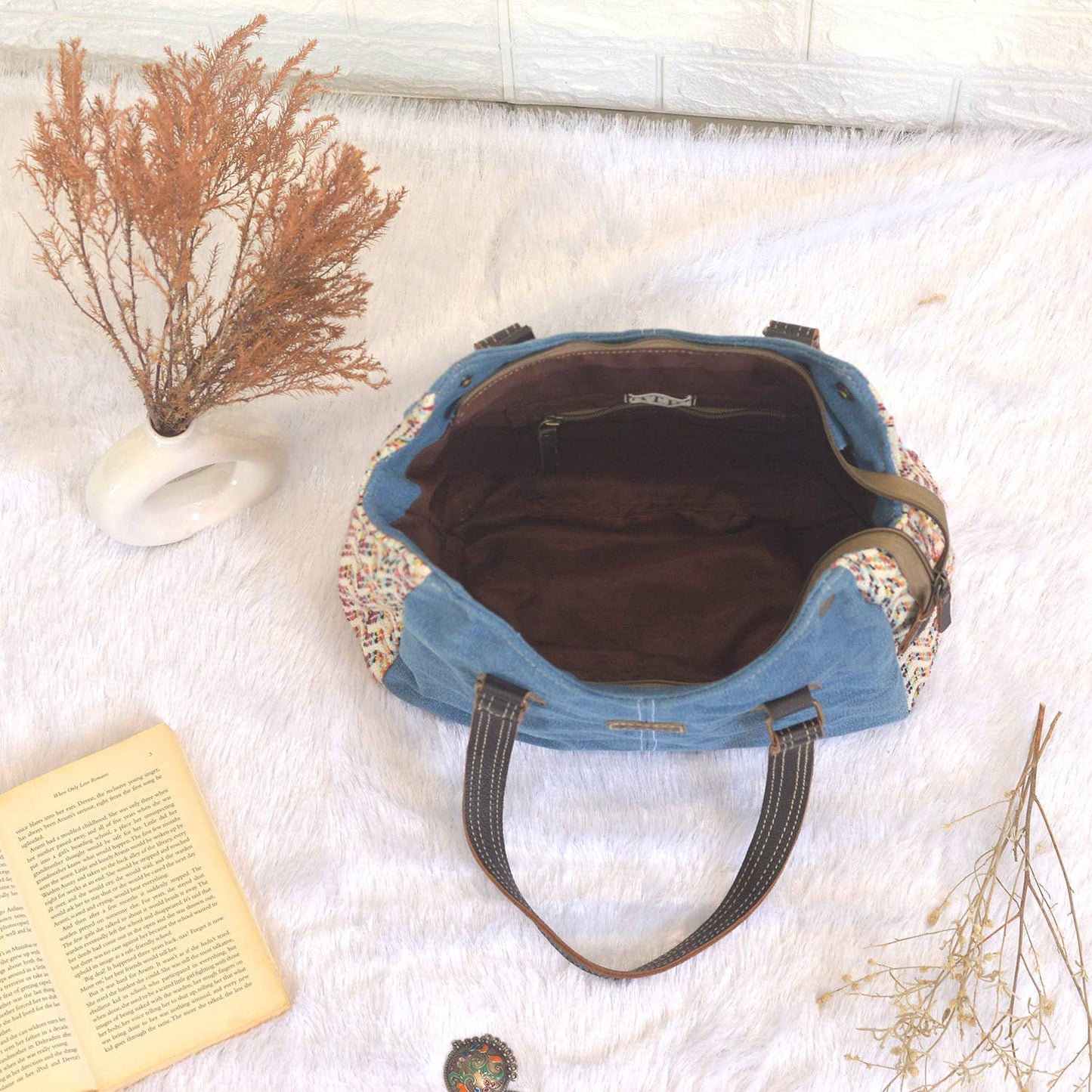 Rihu Messenger Denim Bag