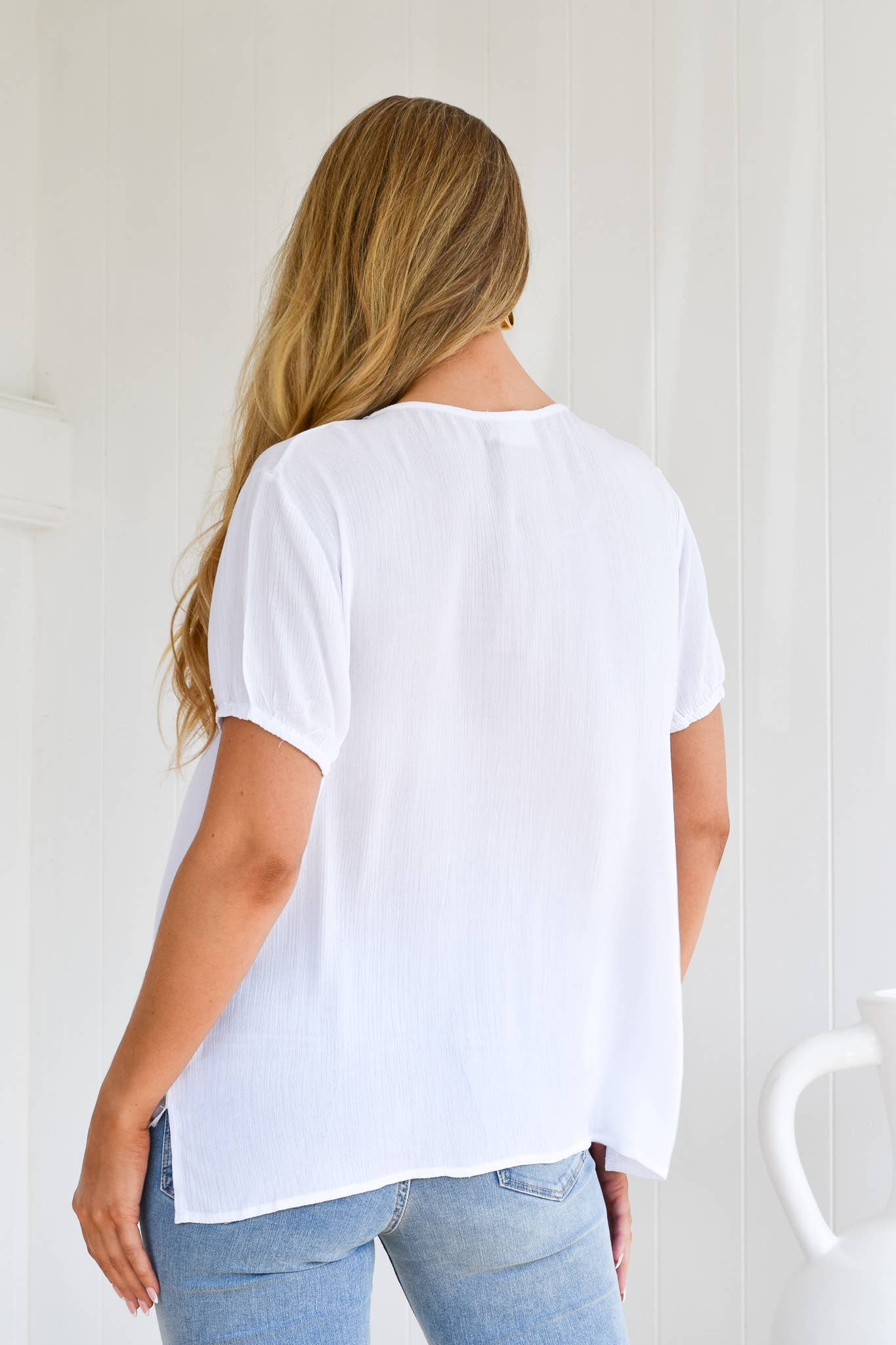 WHITE TOP