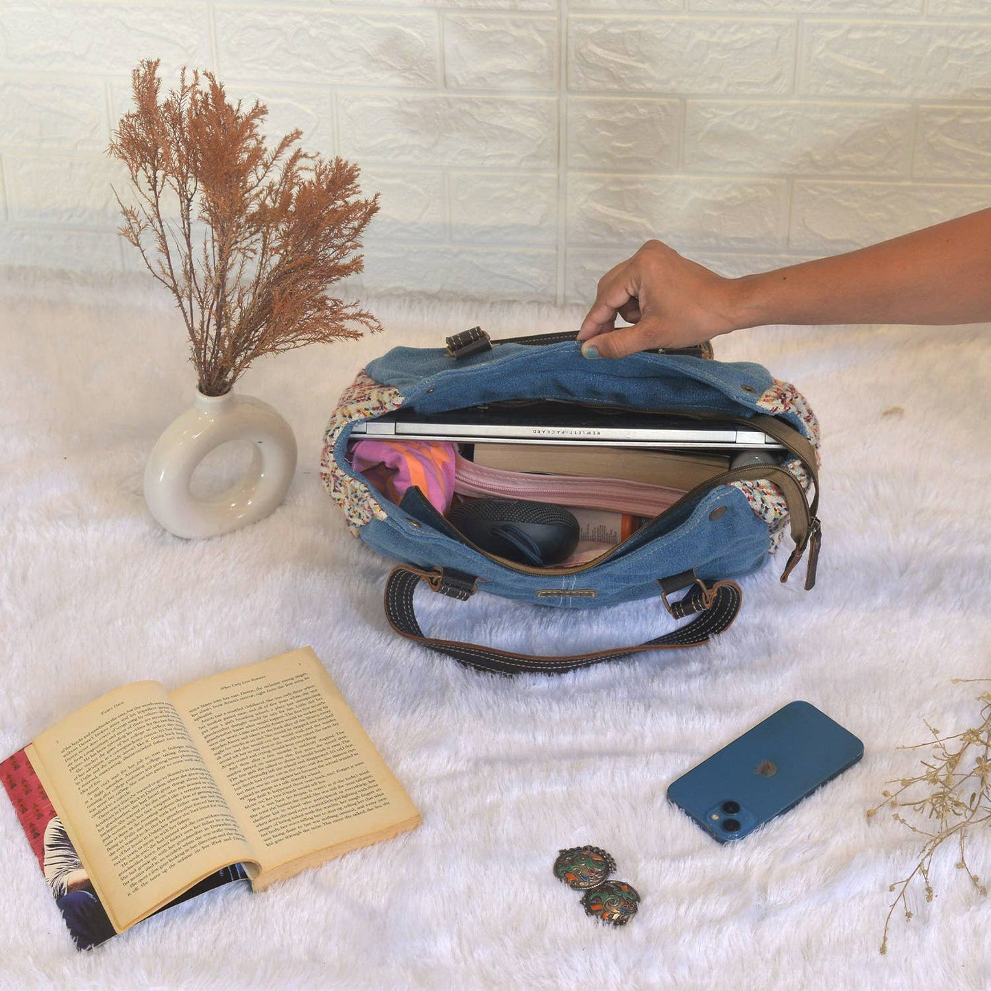 Rihu Messenger Denim Bag