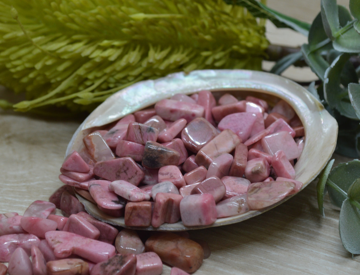 Rhodonite Crystal Chips 100gms