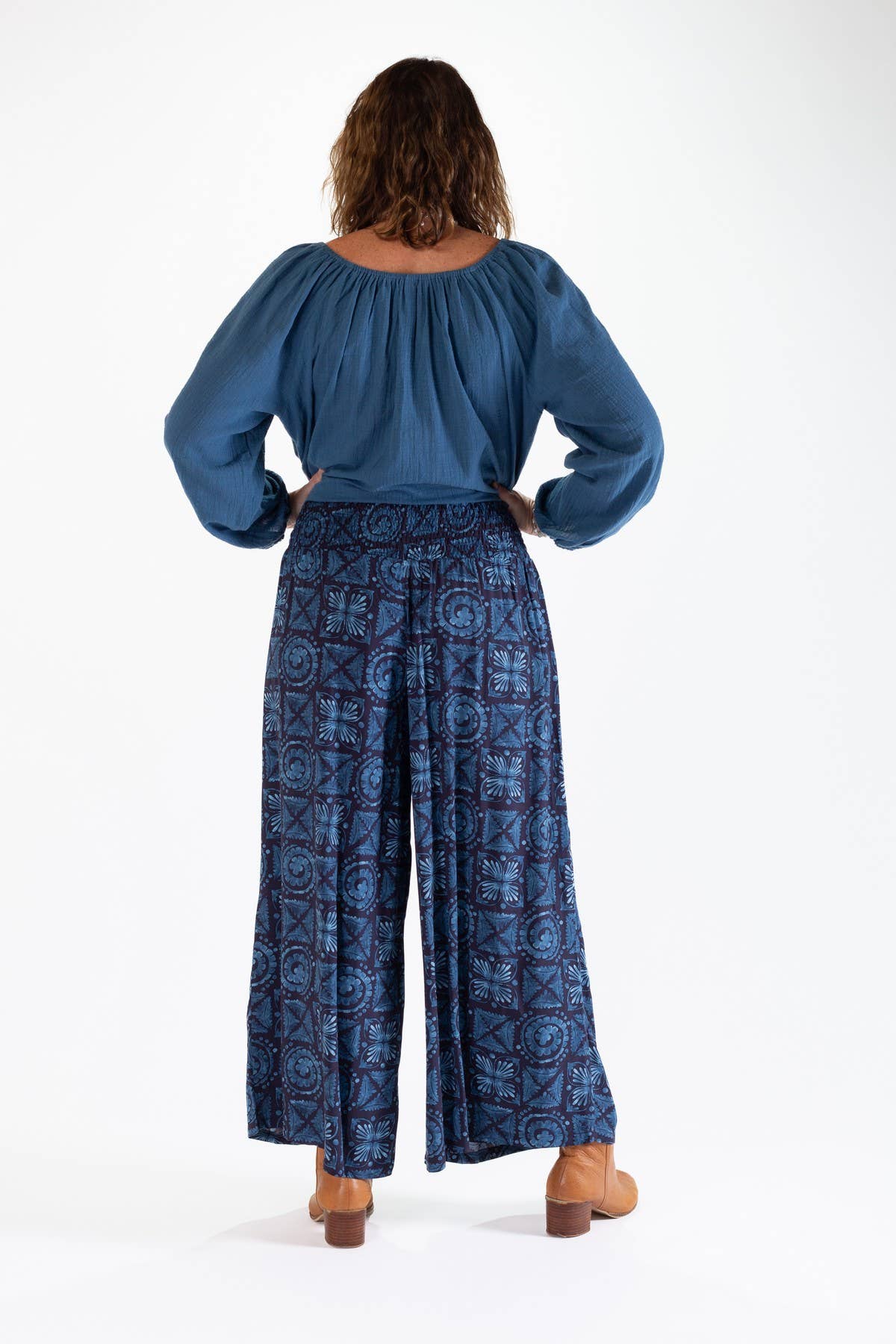 DOLLY WIDE LEGGED PANTS - GEOMETRIC PRINT