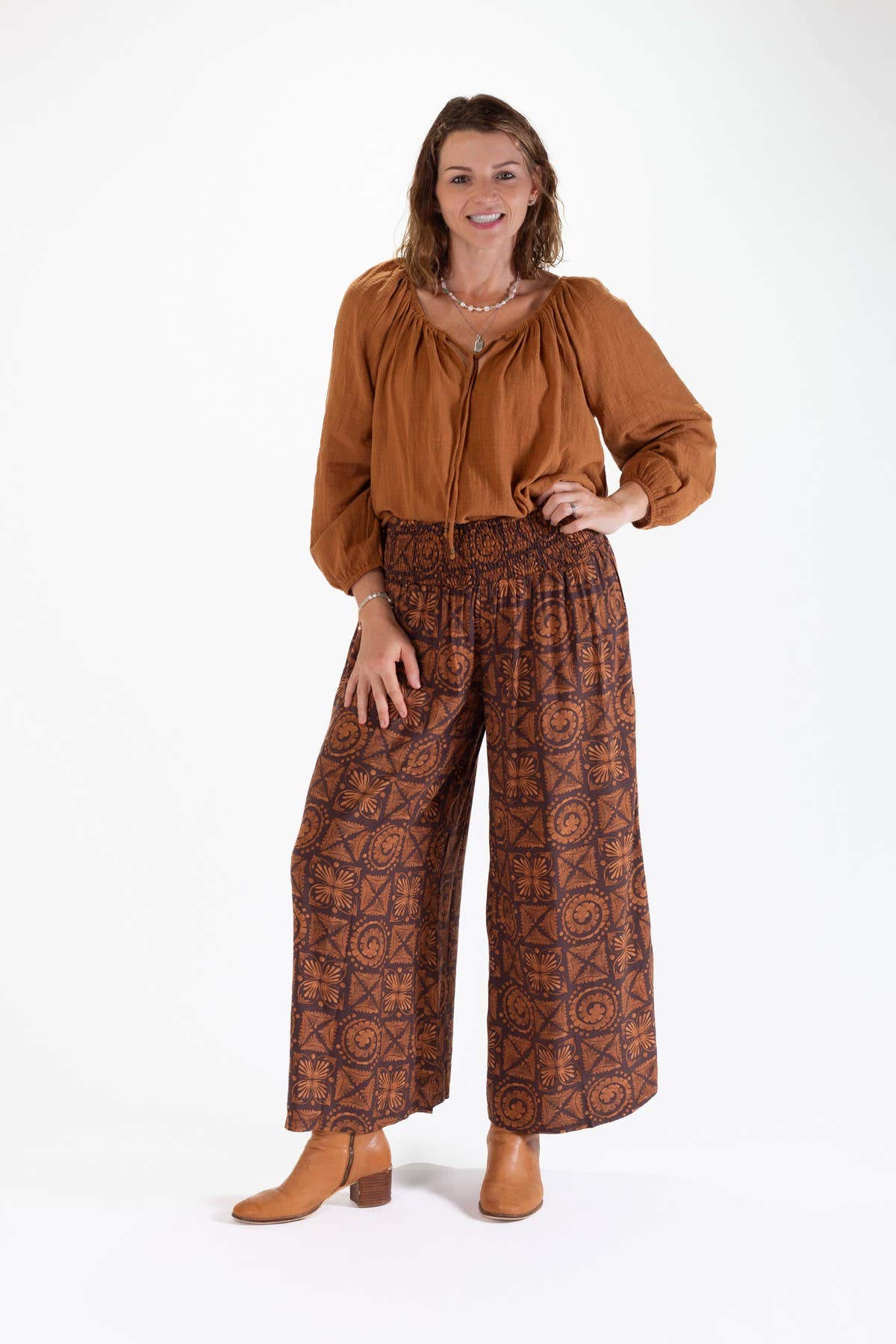 DOLLY WIDE LEGGED PANTS - GEOMETRIC PRINT