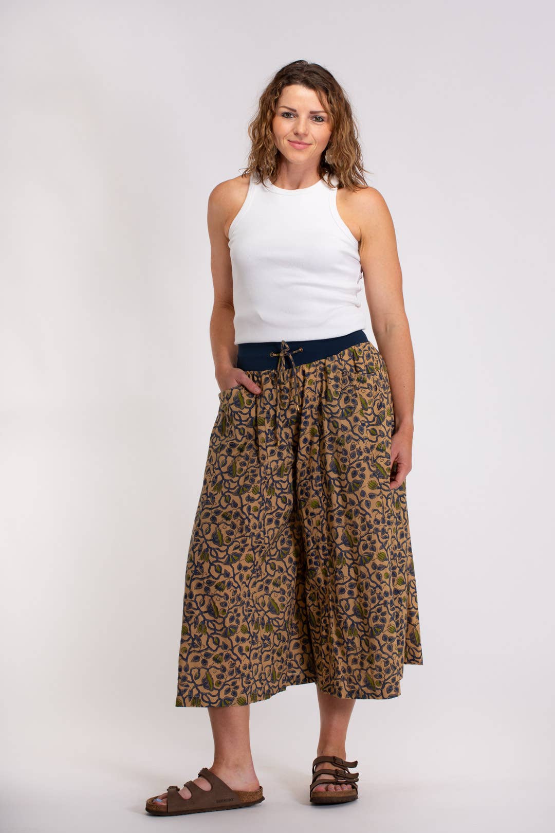 HAND BLOCK PRINTED COTTON 3/4 PANTS