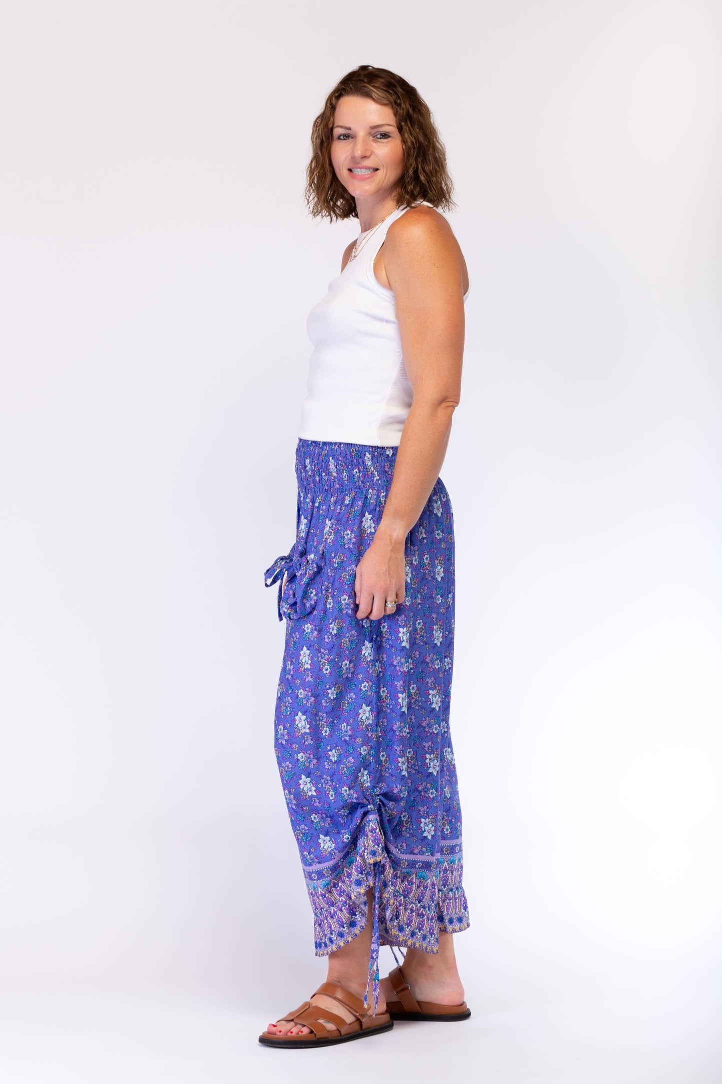 FRILLY 3/4 RAYON PANTS