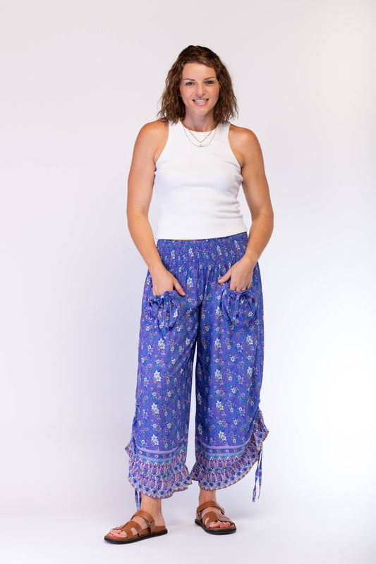 FRILLY 3/4 RAYON PANTS