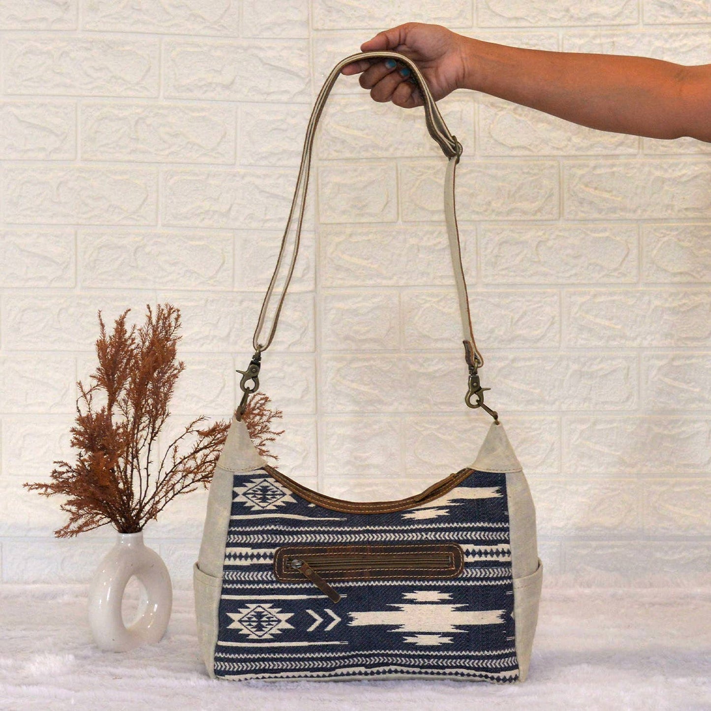 Canvas & Leather Stylevia Shoulder Bag